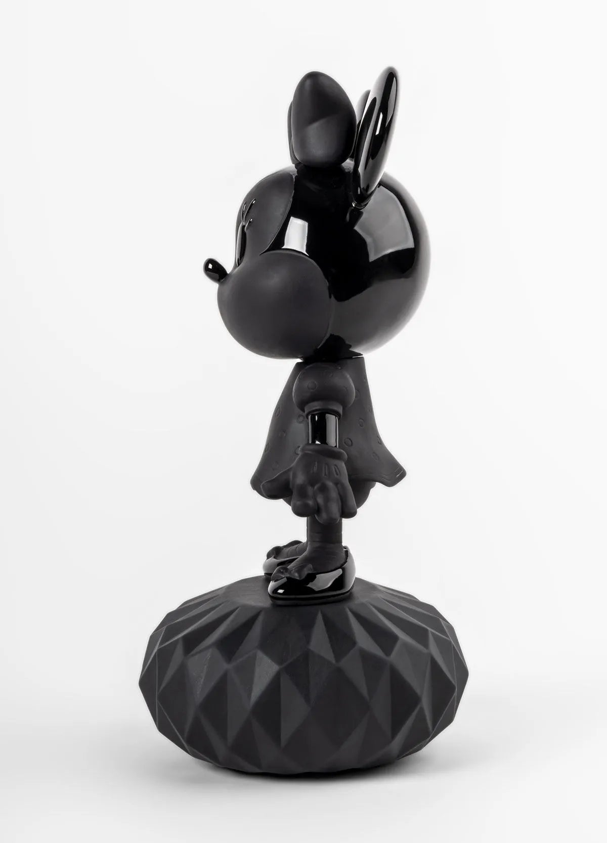 Minnie (Black) - Sculpture de Lladró