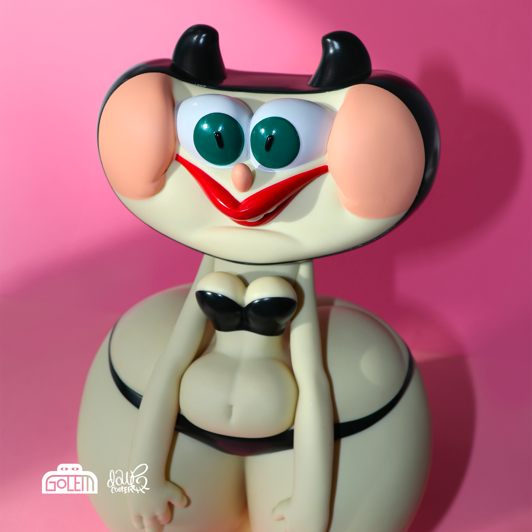 Mimi Wobbly Classic by Dave Cooper