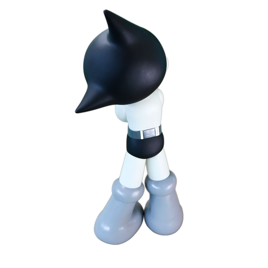 Astro Boy - Cross Arms (Black and White - PVC) - 60 cm