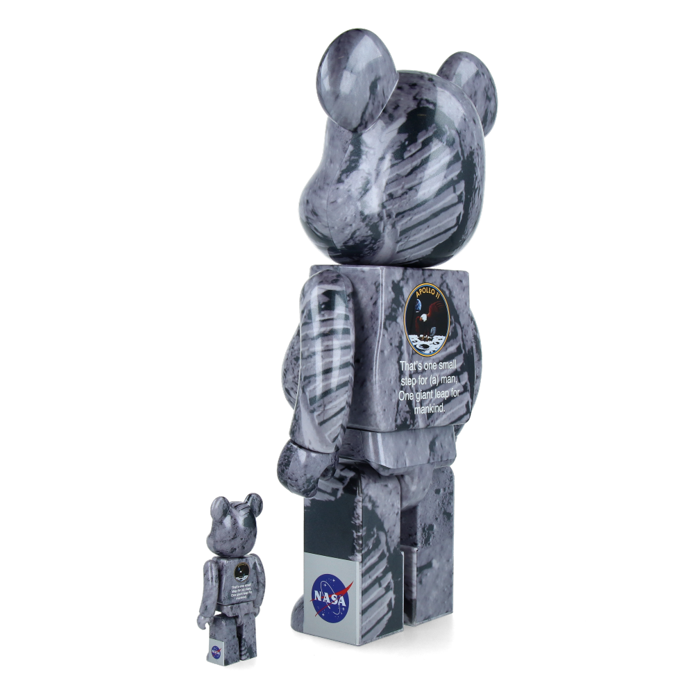 400% + 100% Bearbrick Moon Footprints