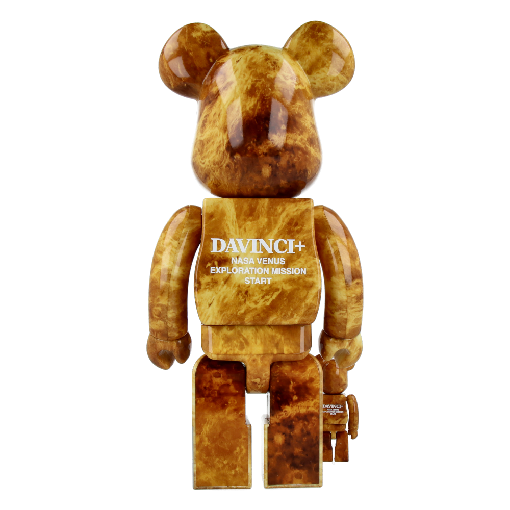 400% + 100% Bearbrick Venus