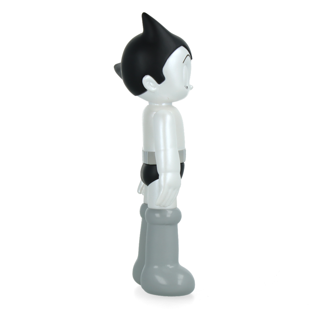 Astro Boy - Standing (Eye Closing) - 13,5 cm (Pearl Black)