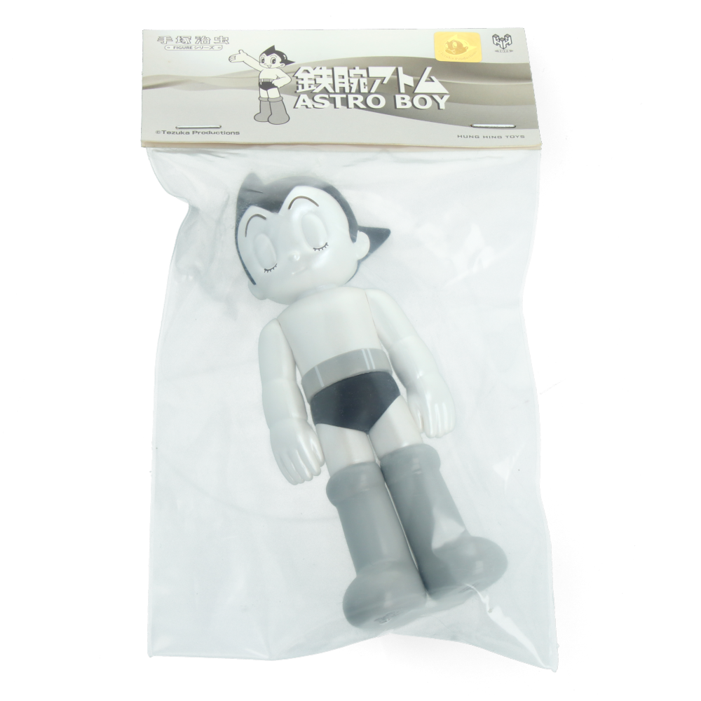 Astro Boy - Standing (Eye Closing) - 13,5 cm (Pearl Black)